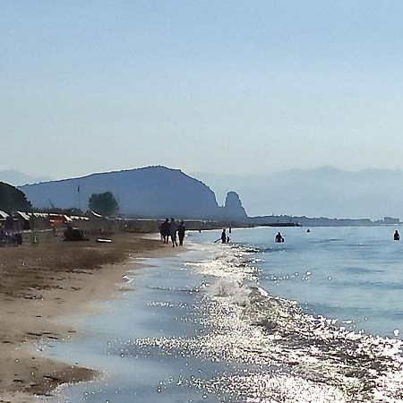 Regina Sul Mare Villa Terracina Bagian luar foto