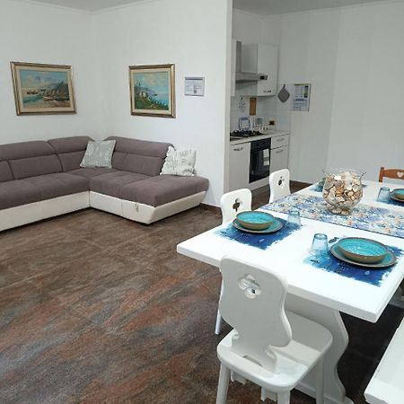 Regina Sul Mare Villa Terracina Bagian luar foto