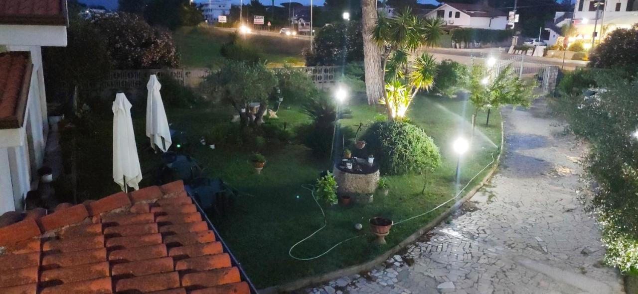 Regina Sul Mare Villa Terracina Bagian luar foto
